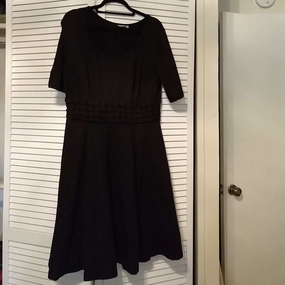 Eshakti 14 woven waist pockets black dress